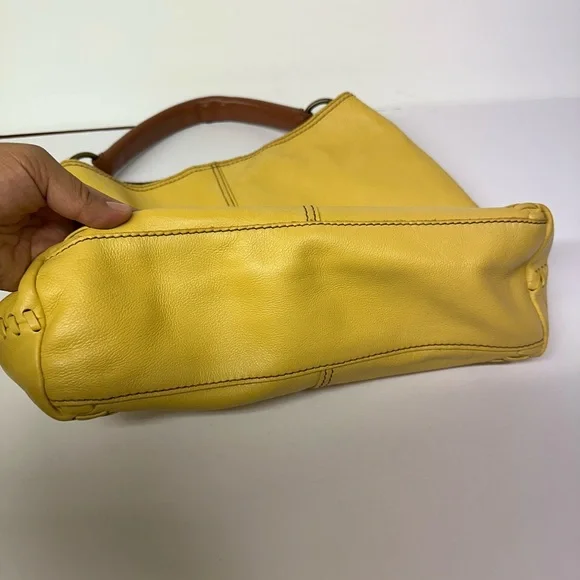 Lucky Brand Butter Yellow Hobo Bag - Picture 3 of 9